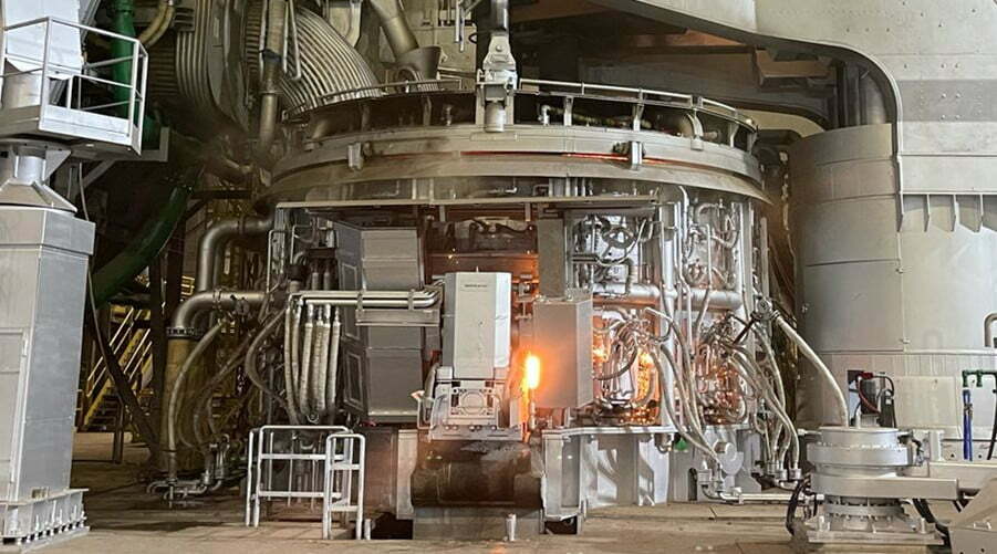 difference between submerged arc furnace and electric arc furnace